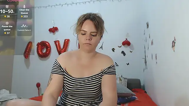 hotmilf4uxxxn Live XXX chat