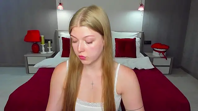 Stella_Light Adlı Modelin Canlı XXX Sohbeti