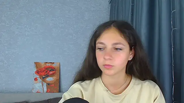 KissMeJulia: απευθείας συνομιλία ΧΧΧ
