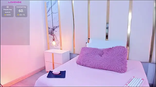 XXX chat uživo modela KamilaVegga