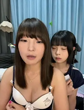 qiqi_x Chat XXX in diretta