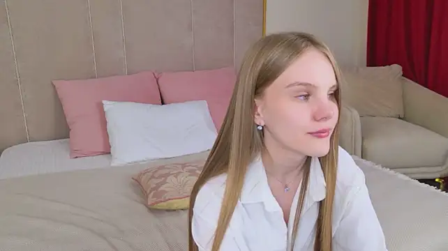 Lili_Lohan live XXX chat
