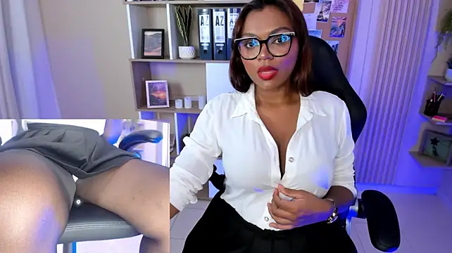 emma_rules99's Live XXX Chat