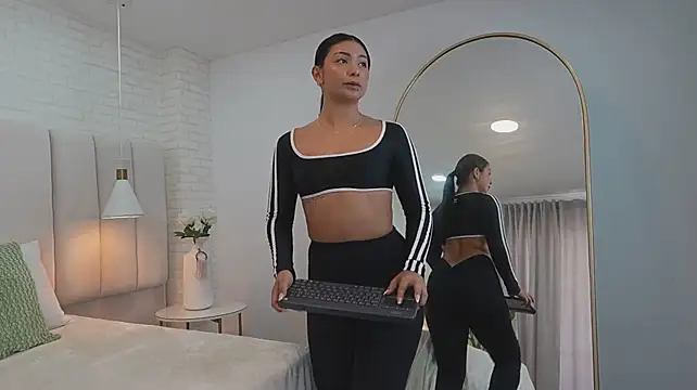 MeganCruzGB Adlı Modelin Canlı XXX Sohbeti