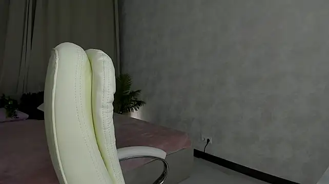 Chat +18 de Coldbby ao vivo