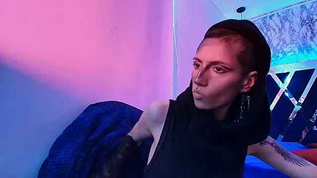 XXX chat uživo modela Fieramadame