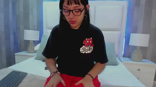 LilithBluum Live XXX-Chat