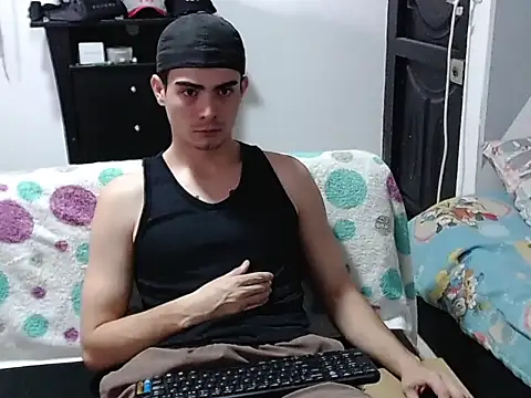 Zac_Efront Show in webcam
