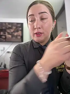 suzy-111 Webcam Show