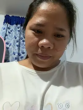 Chat XXX ao vivo de -CLARAMommy-