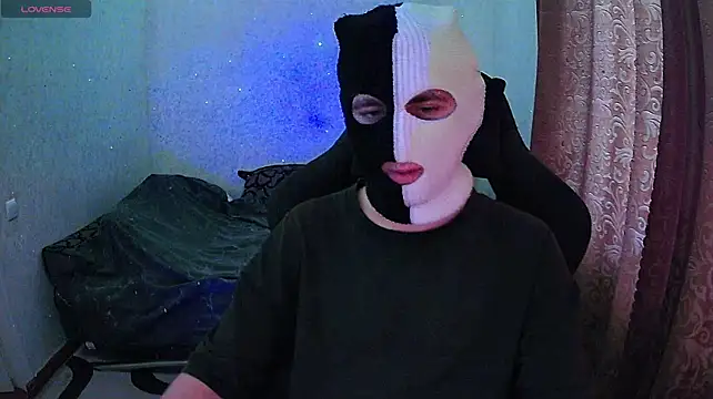Chat XXX en directo de ZXCENSORED-