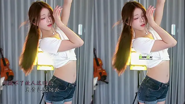 צ'אט XXX בשידור חי של xixibaby-
