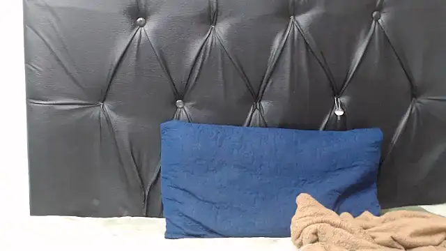 Czat XXX na żywo – Ebonyboobsmilk