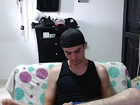 Zac_Efront – Naživo XXX chat