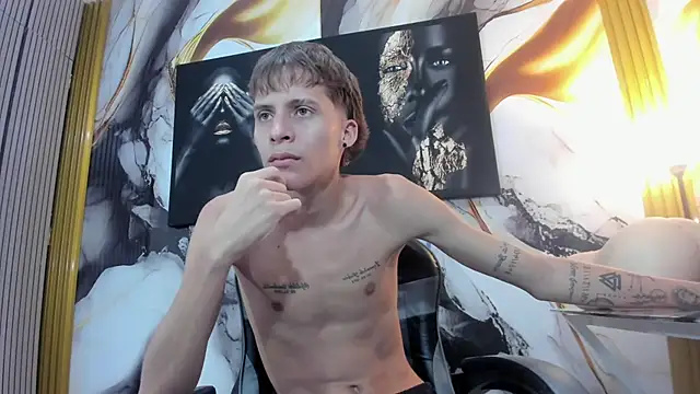mono_blonde Webcamshow