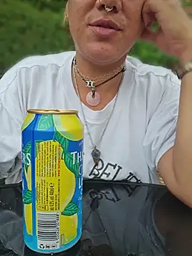 Delish_Lilith Adlı Modelin Canlı XXX Sohbeti