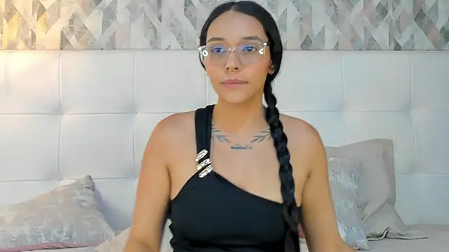 XXX chat uživo modela Roseaurora