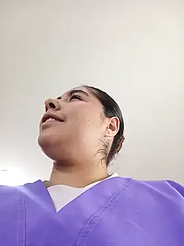 Sofia_Honey1 élő XXX-chatje