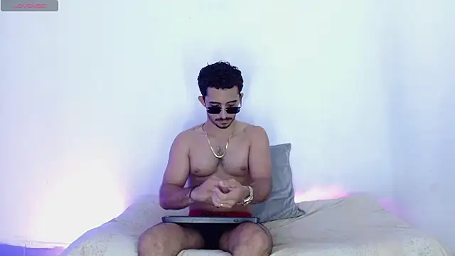 caius_bigcock1 – webcam-show