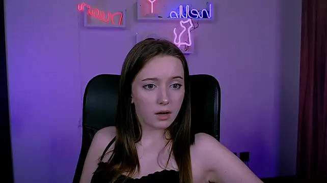 Онлайн чат XXX chloe_ley