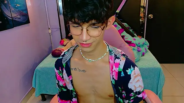 Chat +18 de LiamHeatx ao vivo