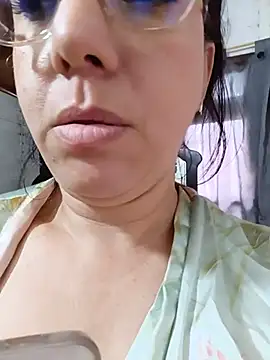 Mommy_Dirty_Boy live XXX chat