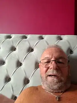 justenjoyingurcompany Webcamshow
