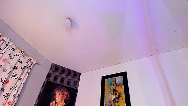 Eyleen_Santos Adlı Modelin Canlı XXX Sohbeti