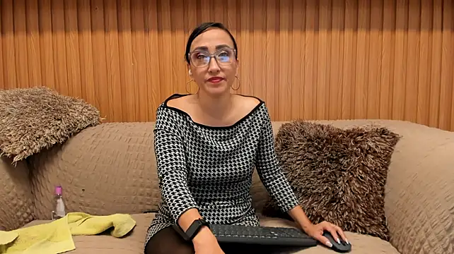 Chatroom XXX en direct de Riley_Reid_Milf