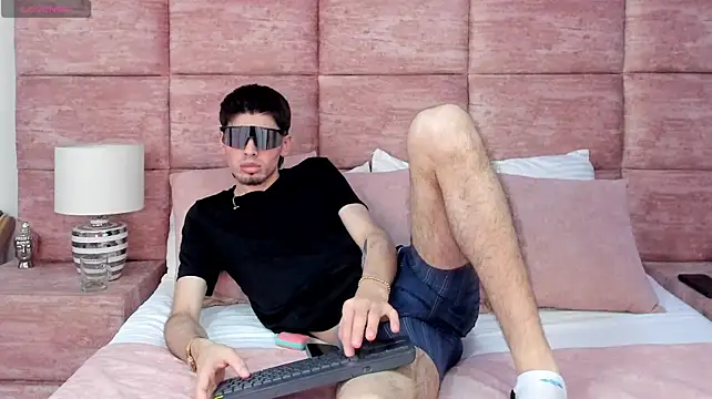 MaxFooxn Live XXX chat