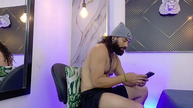 theronnyone's Live XXX Chat
