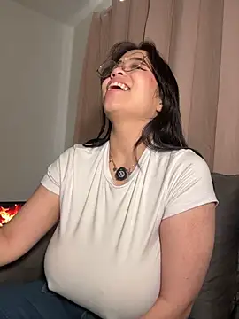 tati_reyess Adlı Modelin Canlı XXX Sohbeti