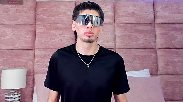 MaxFoox live XXX chat