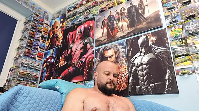Muscle_Bear Webcam show