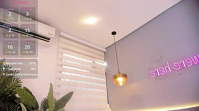 Chat +18 de cherry_monroe ao vivo