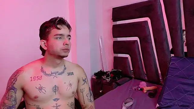 AliceandMax XXX чат на живо