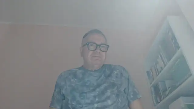 YOU6me Show in webcam