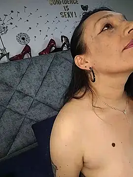 Czat XXX na żywo – Shantey_Laurent
