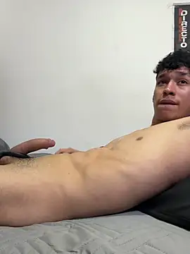 Luke_Muscle élő XXX-chatje
