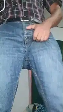 Bosssweet22cm 现场XXX聊天