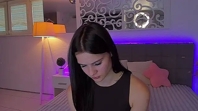 دردشة LuisaClover الجنسية المباشرة