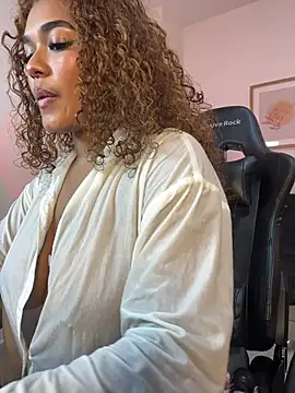 aleja_montiel__ Chat XXX live
