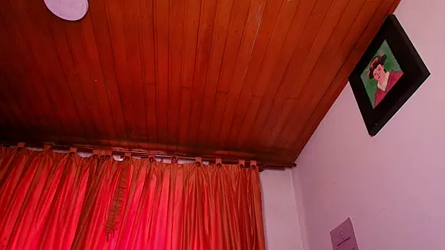 jeanne_holland Show in webcam