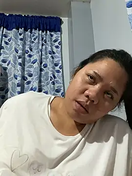 -CLARAMommy-'s Live XXX Chat