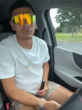 Pokazy przed kamerką – StrokingDaddy4