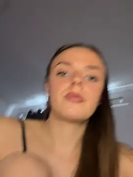 cutietootie02 Webcam Show