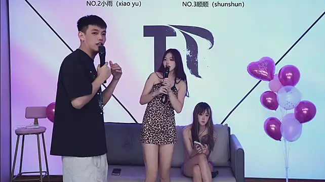แชท XXX สดของ RoseGirl888