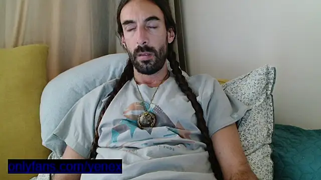 aircum99 Show in webcam