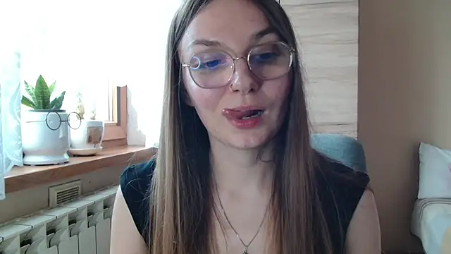 LooveELLYx Chat XXX live