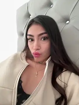 Bonny_Eva Adlı Modelin Canlı XXX Sohbeti